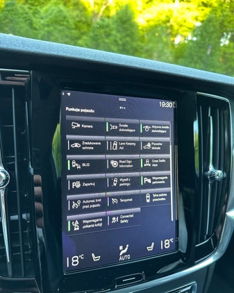 Volvo S90 cena 87499 przebieg: 218000, rok produkcji 2017 z Ćmielów małe 352